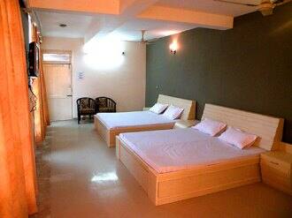 Hotel Maya Ji, Chintpurni 2